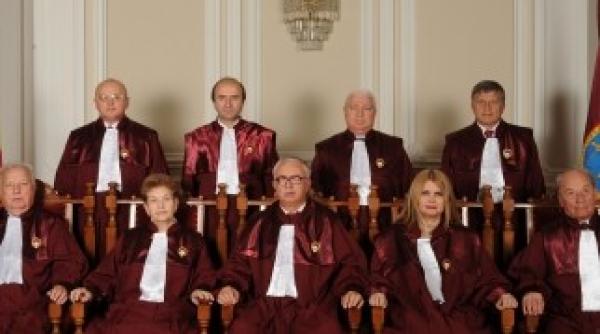 nou motiv de explozie sociala curtea constitutionala judeca miercuri comasarea alegerilor