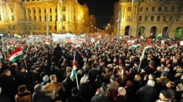 proteste si la budapesta dar pentru sustinerea lui viktor orban