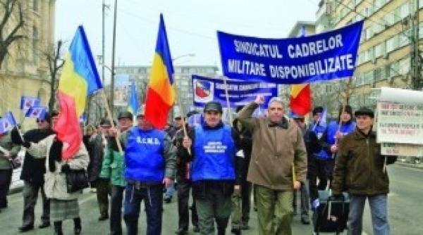 sindicatul cadrelor militare disponibilizate nu putem sta deoparte trebuie sa ne trezim si noi
