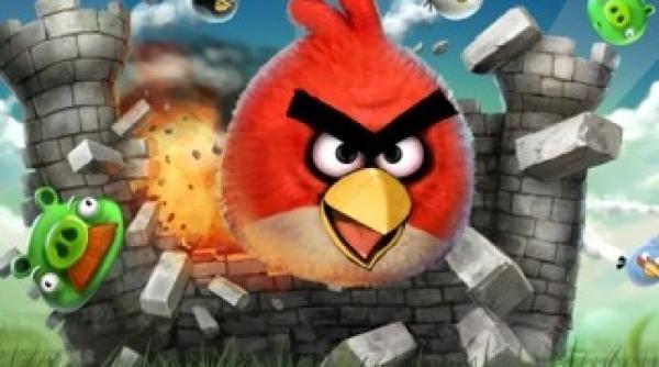 angry birds cu politicieni vezi cum ii poti da jos pe boc si basescu