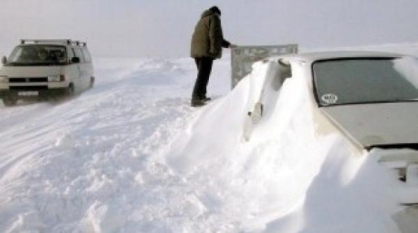 premierul la comandamentul pentru situatii de urgenta de la mai