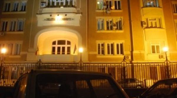 reportaj piata universitatii se muta la politia capitalei cum vede un politist violentele jandarmilor