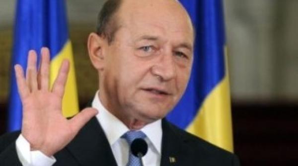 basescu a evitat sa foloseasca cinci cuvinte cheie in interventia cu romanii