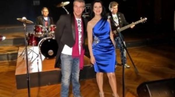 nu mai e timp clipul celor de la holograf si al angelei gheorghiu peste o sua de mii de vizualizari video