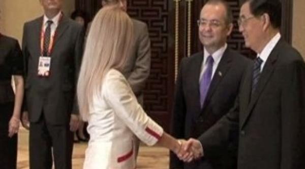 stefania ferentz sefa de cabinet a premierului boc numita la sgg