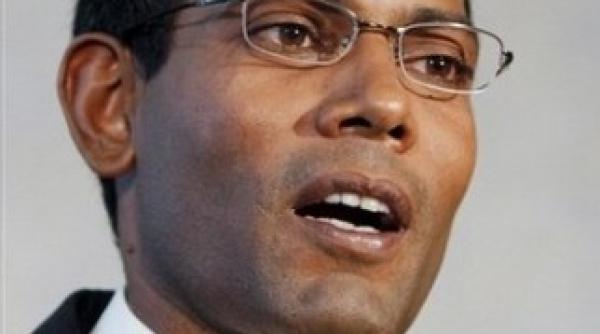 maldive primul presedinte ales democratic inlaturat de fostul dictator