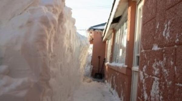 zeci de mii de oameni din vrancea izolati si fara alimente astepta ajutorul