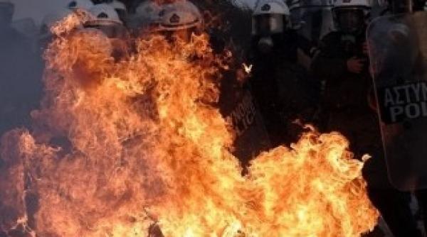 proteste in grecia impotriva planului de austeritate