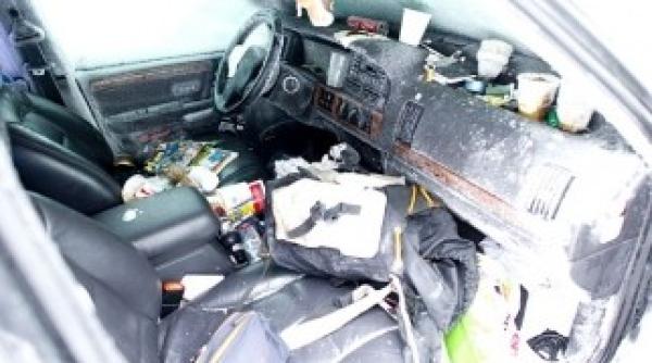 a supravietuit doua luni in propria masina inzapezita