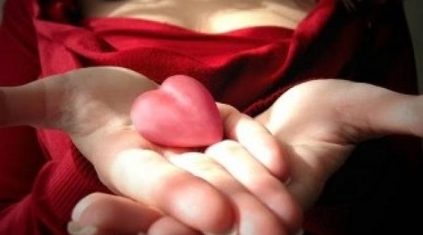 bucurestenii invitati sa isi spuna povestea in cea mai lunga scrisoare de dragoste de dragobete