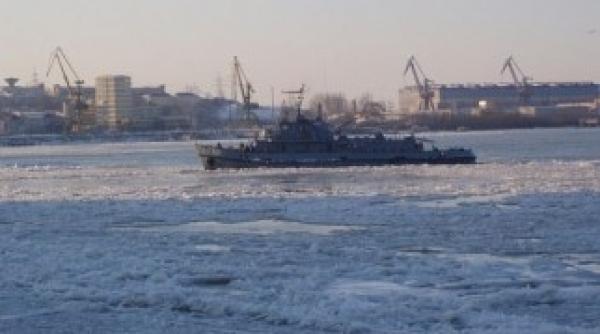 alerta pe dunare apa a rupt un pod de gheata