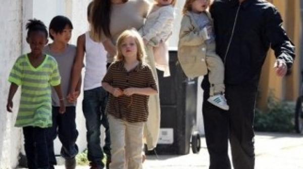 copiii cuplului angelina jolie brad pitt vor avea propriul parc tematic subteran si ecologic