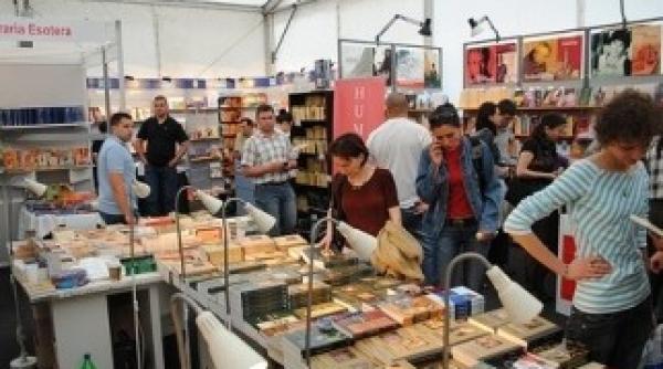 caravana gaudeamus debuteaza cu targul de carte de la craiova