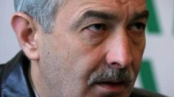 ce avantaj ofera legea lustratiei tinerilor