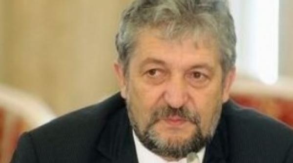 udmr nu vrea ca opozitia sa conteste legea lustratiei la ccr