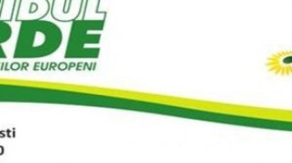 legea lustratiei nu inlatura comunistii de la putere afla cine sustine acest fapt