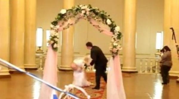 cel mai frumos moment din viata unei mirese s a transformat intr un cosmar video