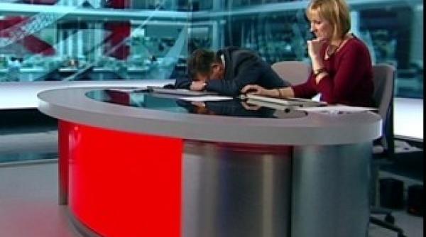 la bbc se doarme in timpul serviciului in direct video