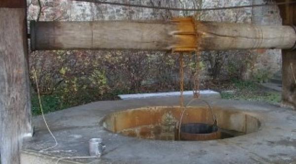 pericol apa otravita in fantanile mai multor comune din vrancea