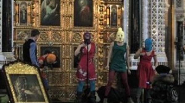 patriarhul rusiei critica trupa punk pussy riot vezi de ce