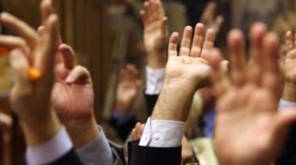 disperare in tabara lui basescu se schimba legea pentru demiterea presedintelui