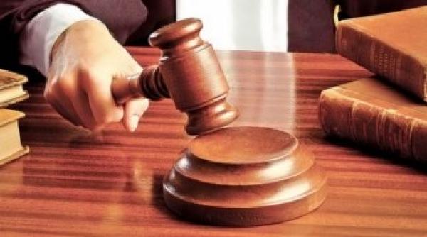 despagubiri platite de sotie fiindca a facut un copil nelegitim