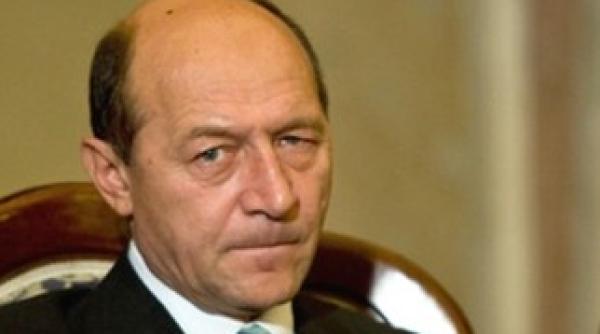 secretul protocolului usl cum ii abureste traian basescu pe membrii pdl