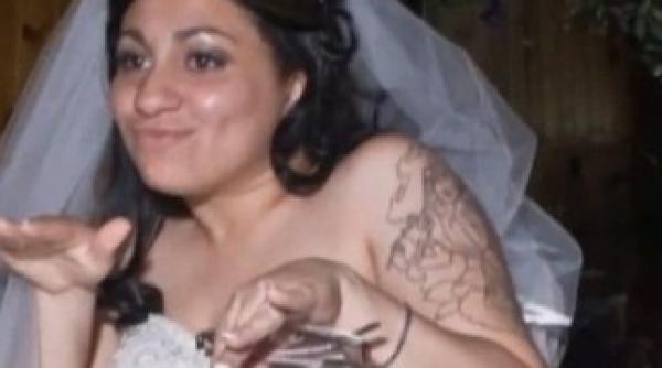 femeia care a inselat autoritatile pentru a si face o nunta de mii de dolari