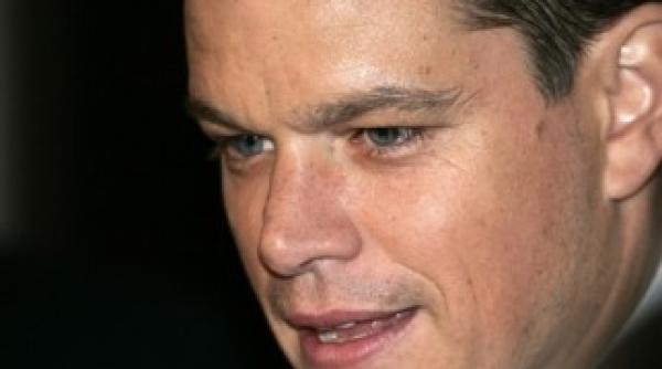 de ce doreste matt damon sa l sarute pe gura pe george w bush