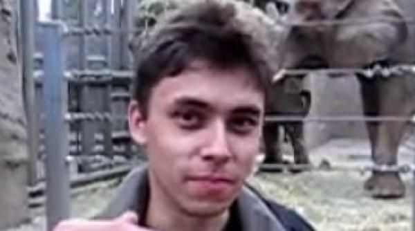 s au implinit 7 ani de la primul clip postat pe youtube