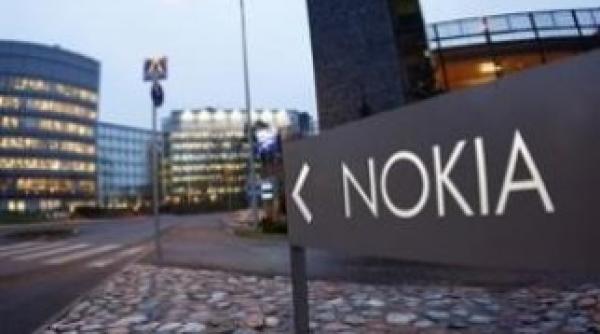 nokia catalogata junk de catre fitch