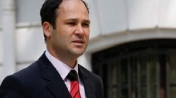 robert negoita isi depune candidatura pentru sectorul 3