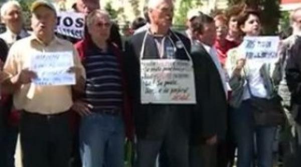 protest la parlament in favoarea motiunii