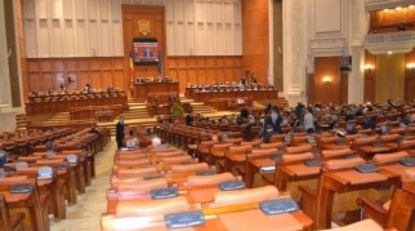 puterea nu l asculta pe ungureanu cum arata plenul in timpul discursului