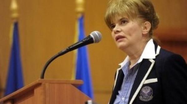 corina dumitrescu nu are diploma al stanford