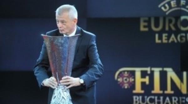 finala europa league il ridica pe oprescu a facut uitat scandalul gazonul