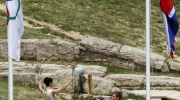 jo 2012 flacara olimpica a fost aprinsa la atena