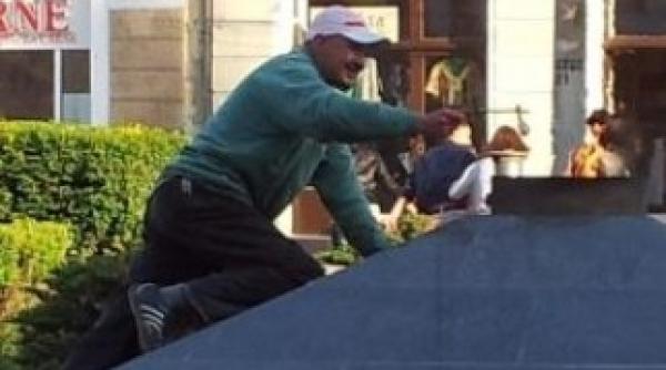 flacara vesnica din cluj are o noua utilitate gratar pentru pulpe de pui