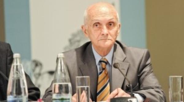 dinu zamfirescu a fost numit la sefia iiccmer in locul lui tismaneanu