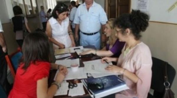 ce taxe vor plati absolventii de liceu ca sa intre in bacalaureat candidatii care se prezinta pentru a treia oara la bacalaureat