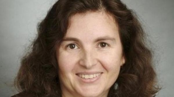 romanca daniela rus numita director la mit