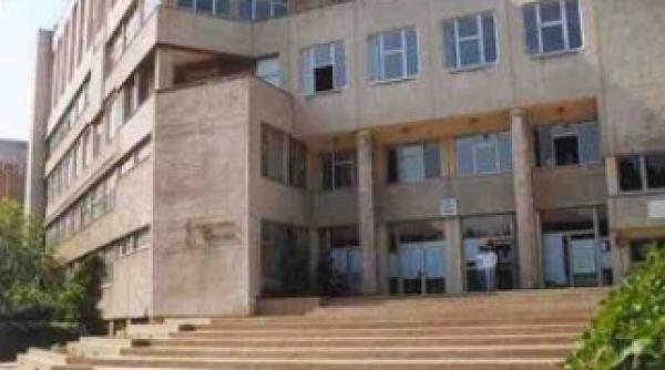 prodecanul facultatii de farmacie din craiova retinut pentru luare de mita