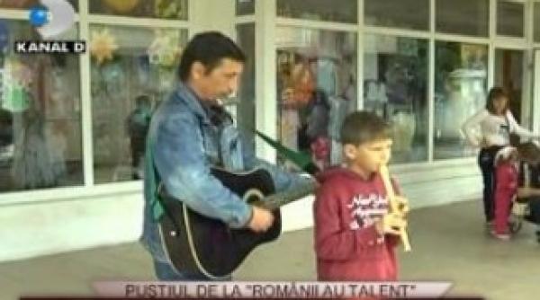 pustiul faimos de la romanii au talent canta din nou in strada