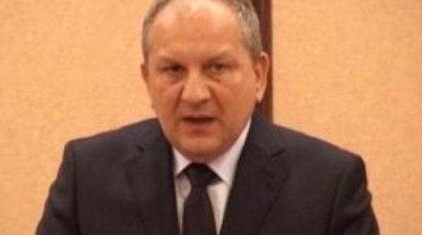 a p e l cere premierului ponta demiterea prefectului de neamt