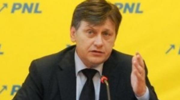 ce a spus crin antonescu despre vizita lui basescu la carrefour