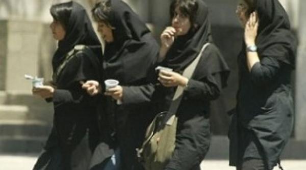 euro 2012 iranul a interzis femeilor sa vizioneze meciurile de fotbal