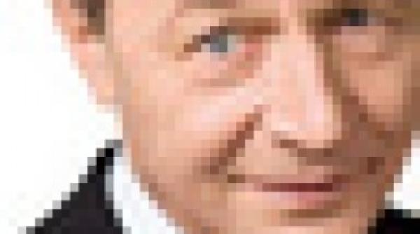 basescu si a inceput campania pe twitter