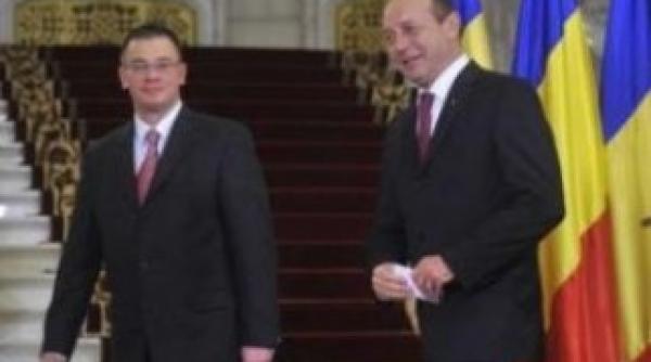 ungureanu candideaza la presedintie