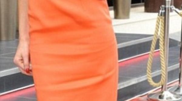 victoria beckham imbraca vedetele dupa propriul gust