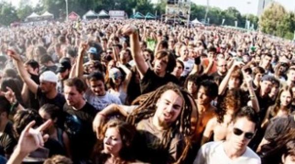 cum te poti distra in luna iulie